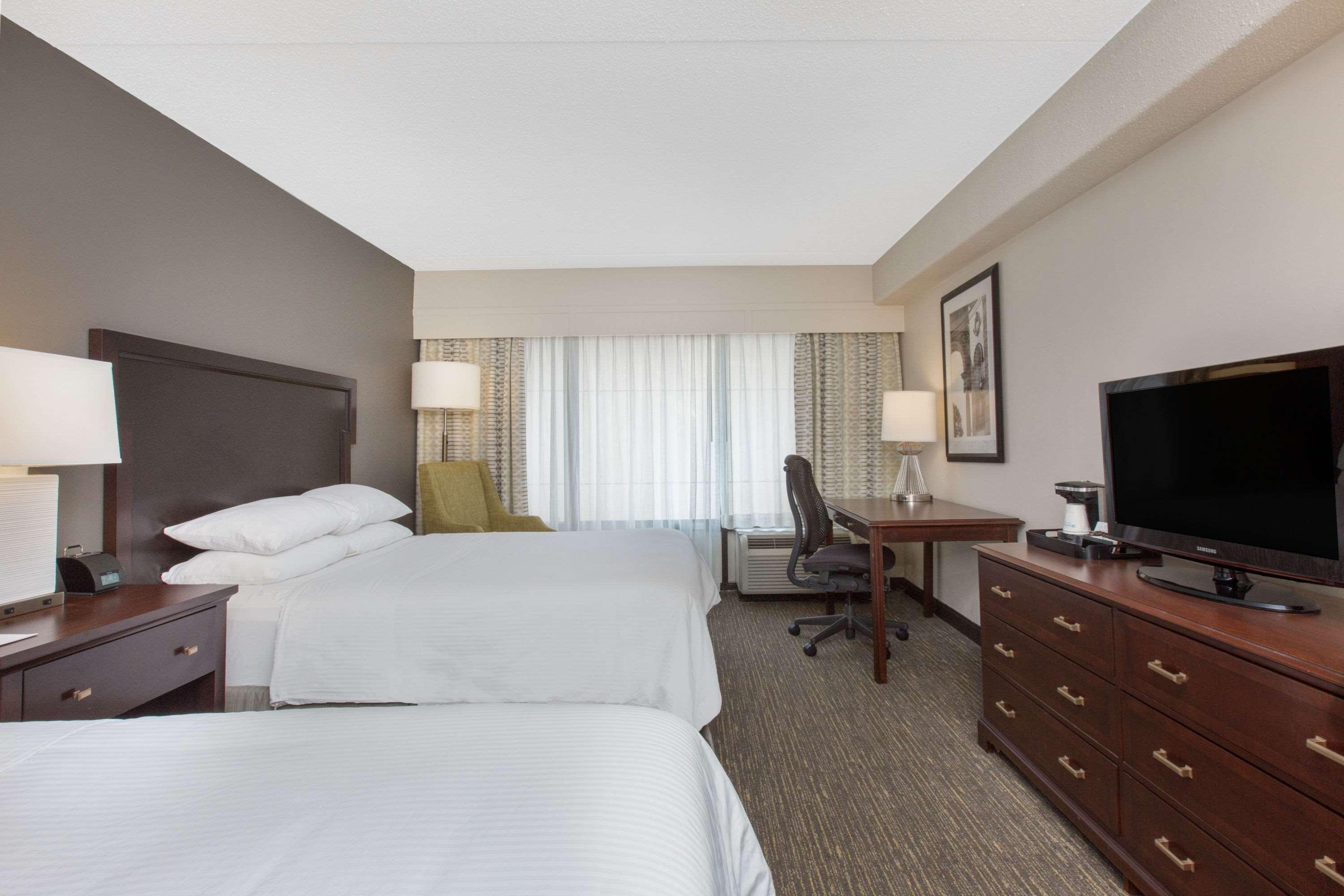 Отель Wyndham Philadelphia-Historic District Экстерьер фото