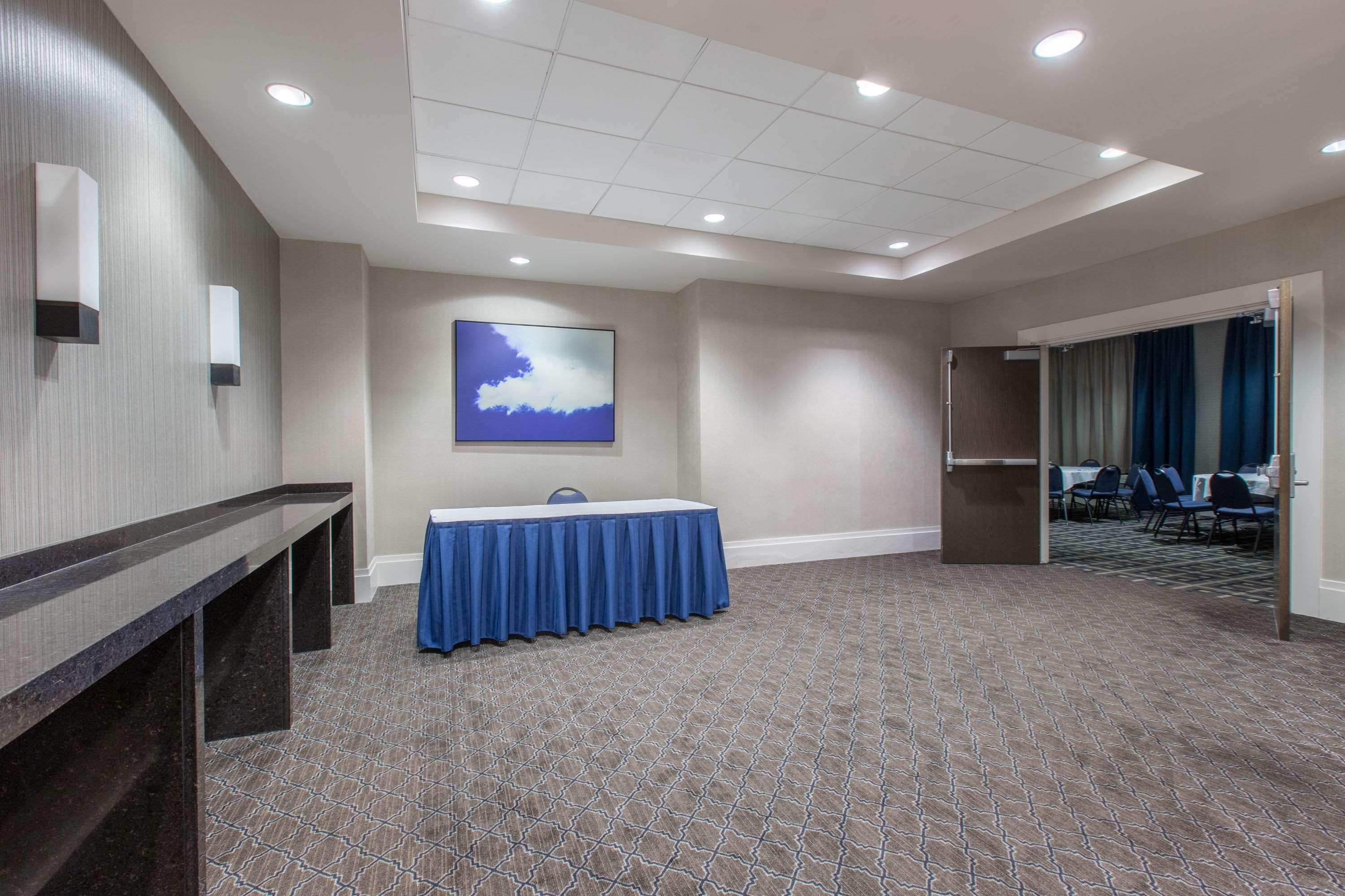 Отель Wyndham Philadelphia-Historic District Экстерьер фото