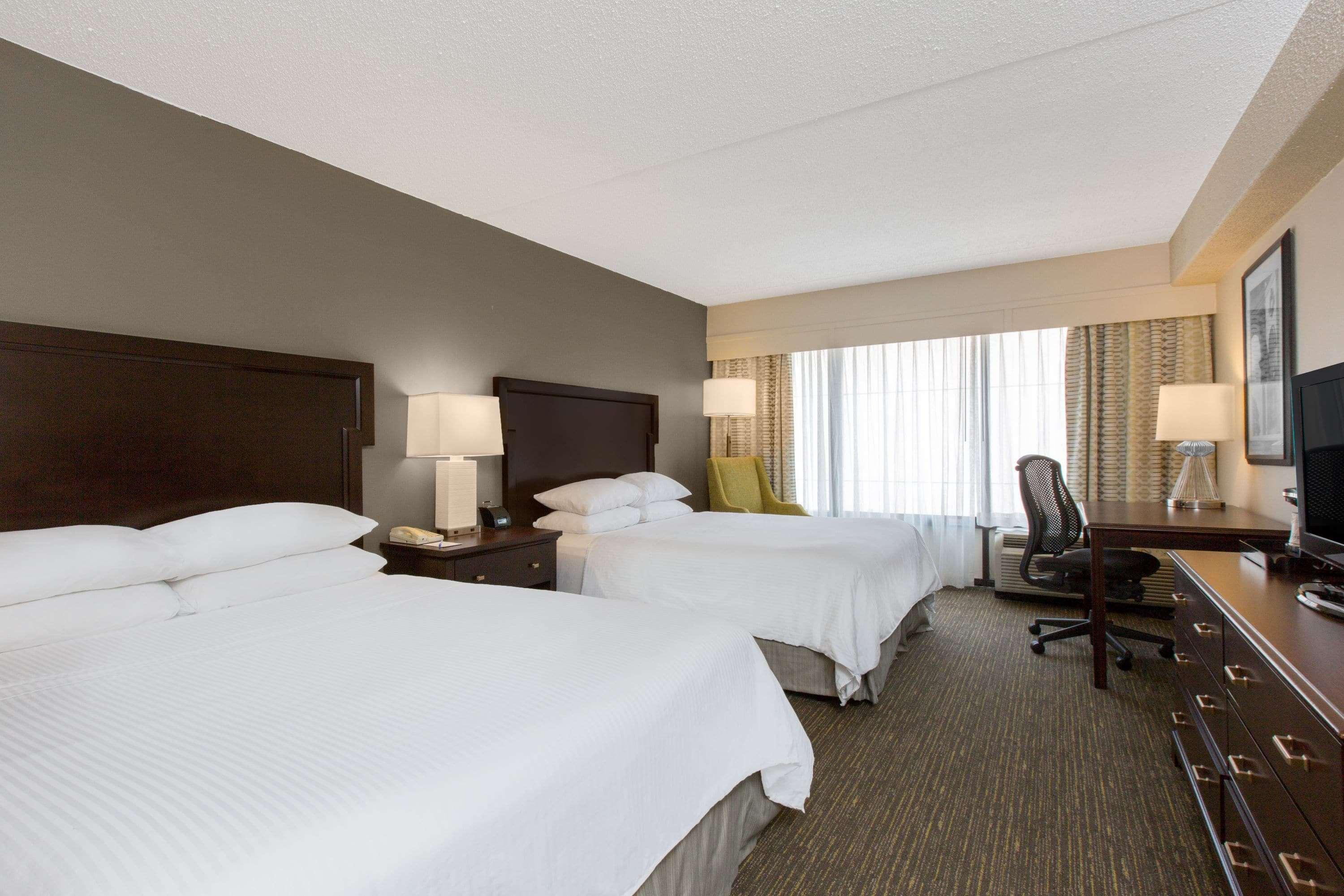 Отель Wyndham Philadelphia-Historic District Экстерьер фото