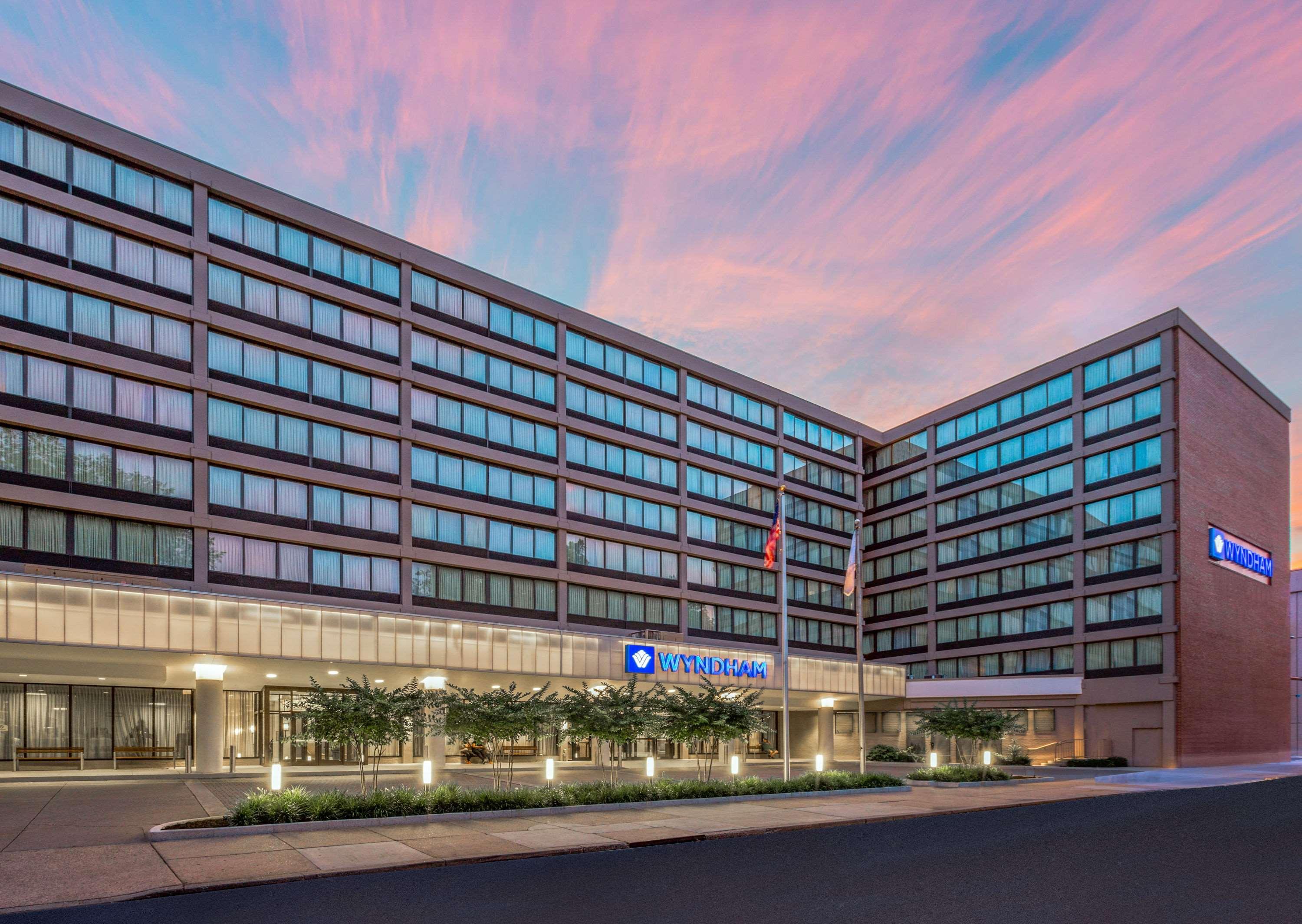 Отель Wyndham Philadelphia-Historic District Экстерьер фото