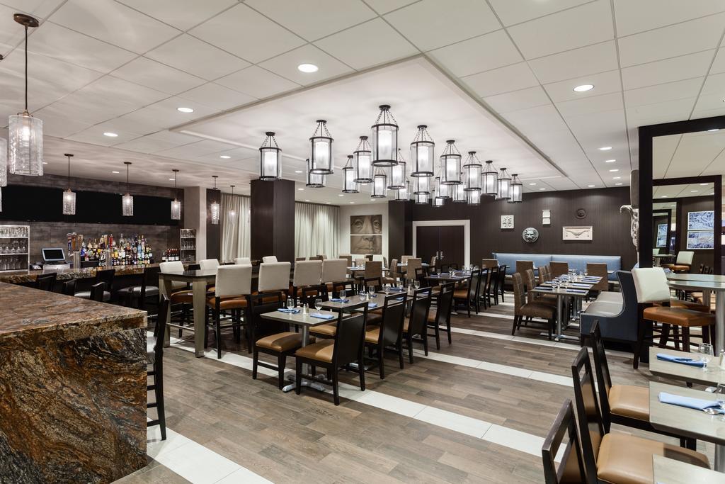 Отель Wyndham Philadelphia-Historic District Экстерьер фото