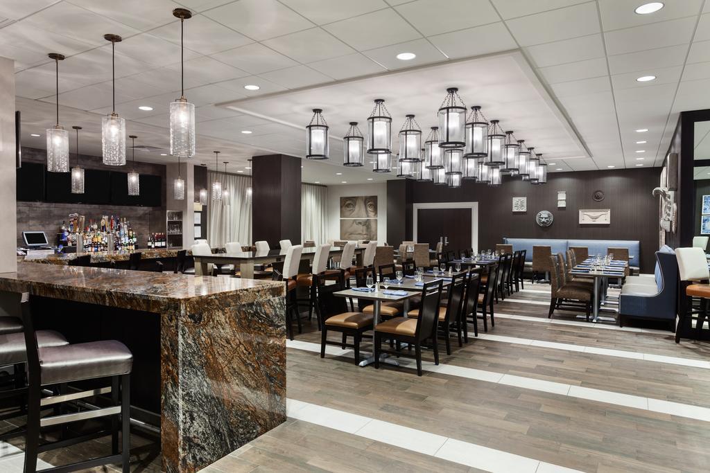 Отель Wyndham Philadelphia-Historic District Экстерьер фото