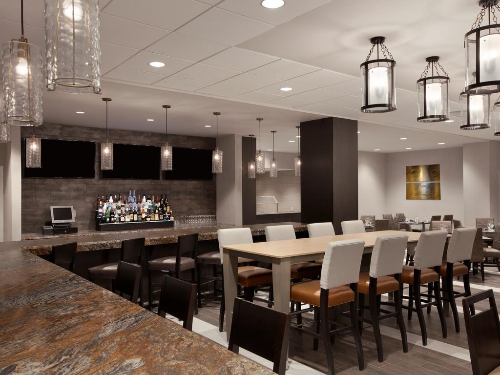 Отель Wyndham Philadelphia-Historic District Экстерьер фото